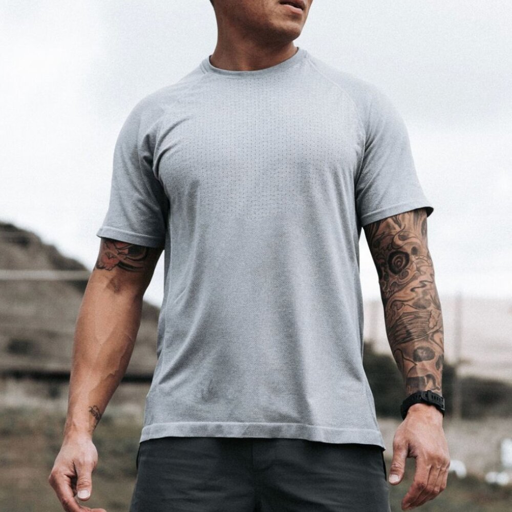 Ten Thousand Men's ‘The Seamless Shirt’ Short Sleeve Crew Tee - Light Gray